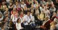 El secretario general del PSOE, Pedro Sánchez, participa en una asamblea abierta sobre becas en la Universidad Carlos III junto a la candidata socialista a la Alcaldía de Getafe, Sara Hernández. EFE/Kiko Huesca