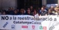 Trabajadores de CaixaCatalunya, en una protesta. EUROPA PRESS