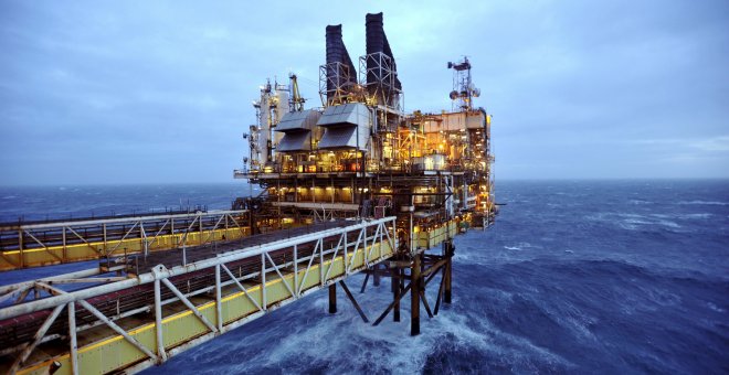 Detalle de una plataforma petrolera de la británica BP en el Mar del Norte.  REUTERS / Andy Buchanan