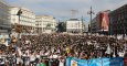 Miles de animalistas han llenado la Puerta del Sol de Madrid para pedir el fin de la tauromaquia y los festejos en los que se maltratan animales. Sergio Gómez