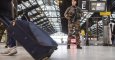Un soldado patrulla en la estación ferroviaria Gare de Lyon en París. - EFE
