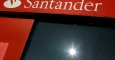 El logo del Banco Santander en una sucursal en Sevilla. REUTERS/ Marcelo del Pozo