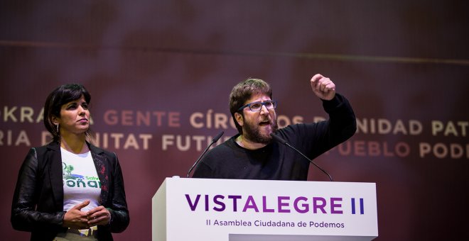 Miguel Urbán y Teresa Rodríguez en Vistalegre II. JAIRO VARGAS