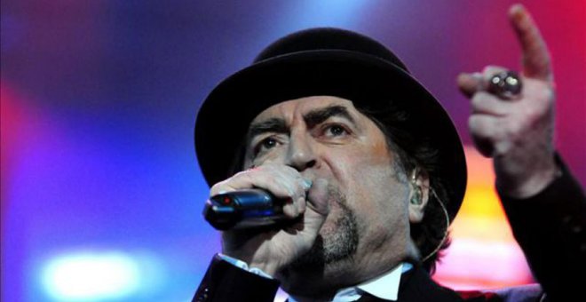 Joaquín Sabina en plena actuación.- EFE