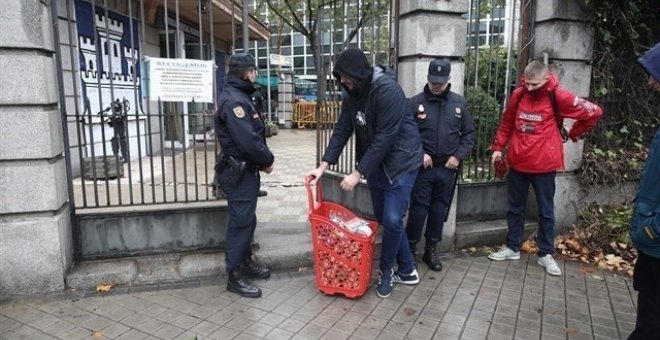 La Policía vuelve a desalojar a los okupas de Hogar Social Madrid de un palacete de Veláquez. - EUROPA PRESS