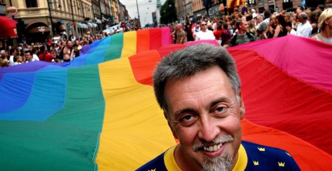 Muere Gilbert Baker, el creador de la bandera arcoíris. /EFE