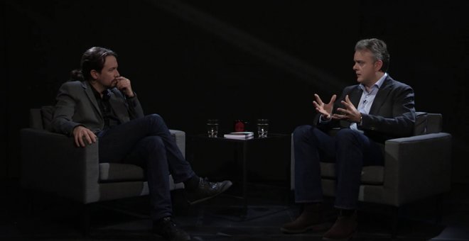 Pablo Iglesias entrevista  al doctor en Derecho e Inspector de Trabajo Héctor Illueca en 'Otra Vuelta de Tuerka'
