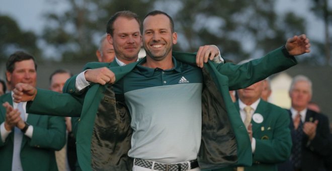 El golfista español Sergio García gana su primer Masters de Augusta y se convierte en el tercer español que gana allí tras Severiano Ballesteros y Olazabal. REUTERS/BRIAN SNYDER