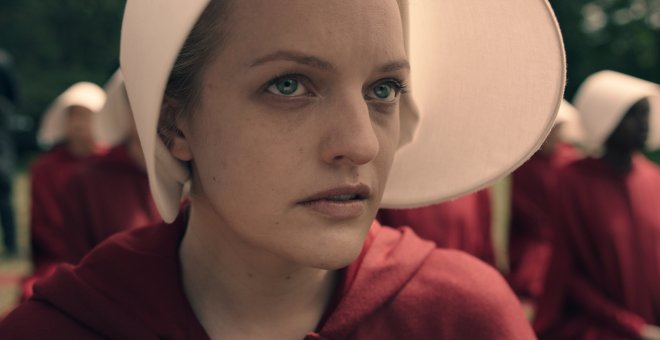 La actriz Elizabeth Moss como Offred, protagonista de 'The Handmaid´s Tale'