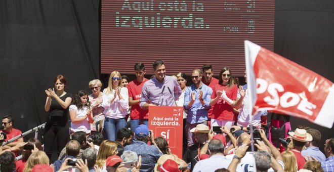 El exsecretario general del PSOE y candidato a las primarias de este partido, Pedro Sánchez, durante su participación en un acto con militantes en la localidad malagueña de Cártama. EFE/Carlos Díaz
