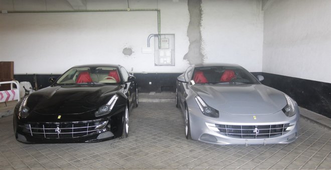 Los dos coches de la marca Ferrari del rey emérito que salen a subasta.
