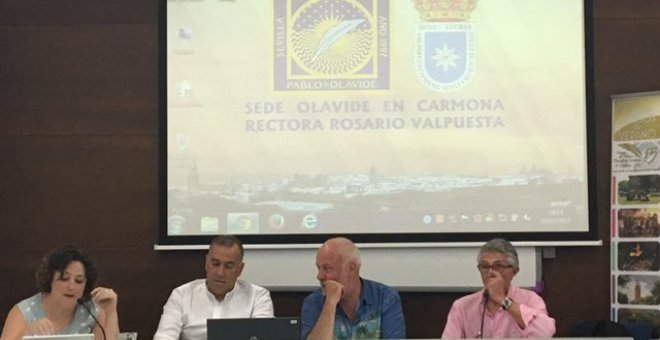 Virginia P. Alonso, Xabier Fortes y Ramón Lobo en el curso  celebrado en la Universidad Pablo de Olavide (Carmona, Sevilla). TWITTER