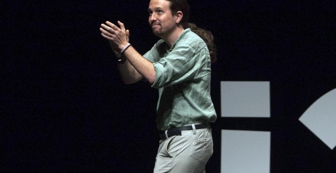 Pablo Iglesias, durante la presentación del documental "Las cloacas de Interior" con el que se ha inaugurado hoy en Cádiz la Universidad de Verano de Podemos. EFE/Román Ríos