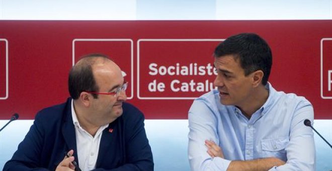 El secretari general del PSOE, Pedro Sánchez, i el primer secretari del PSC, Miquel Iceta, a la reunió d'aquest divendres. EFE/Quique García