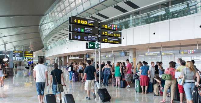 Interior del aeropuerto de Valencia.