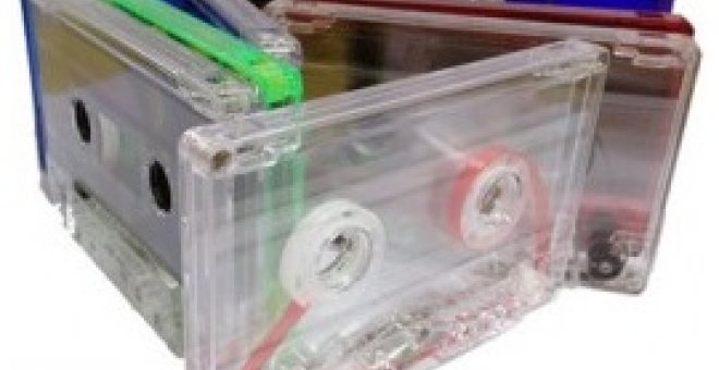 Imagen de unos audiocassettes cuya fabricación va a recuperar un ingeniero holandés. Foto: Debandjesfabriek