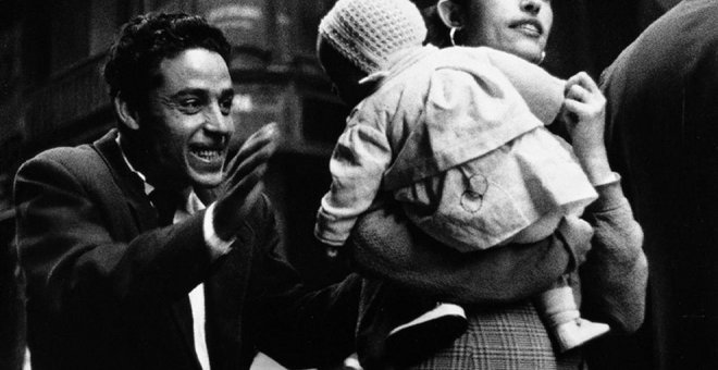 Fotografía de Joan Colom en el antiguo Barrio Chino de las Ramblas de Barcelona