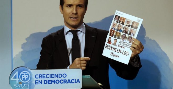 El vicesecretario de Comunicación del Partido Popular, Pablo Casado, durante la rueda de prensa que ha ofrecido hoy. /EFE