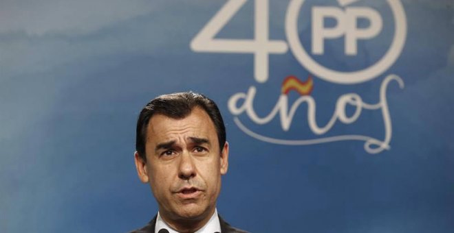 El coordinador general del PP, Fernando Martínez-Maíllo, durante la rueda de prensa ofrecida al término de la reunión del Comité de Dirección del PP. | Paco Campos (EFE)