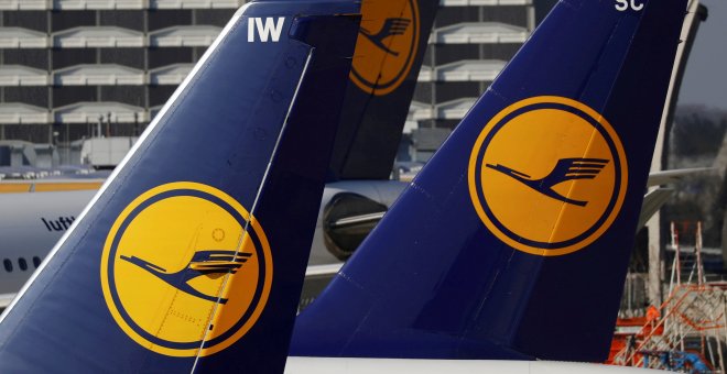 Aviones de Lufthansa en el aeropuerto de Fráncfort. REUTERS/Kai Pfaffenbach