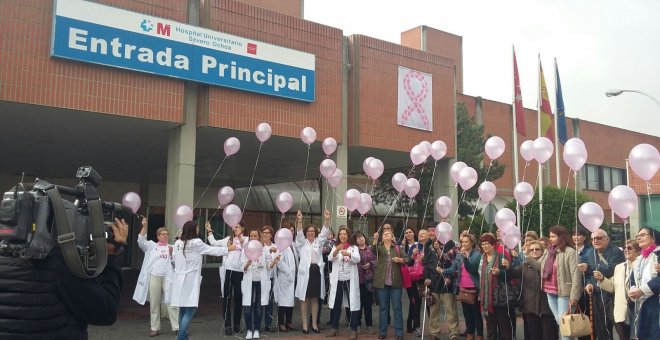 Celebración del Día Mundial del Cáncer de Mama en el Hospital Severo Ochoa (Leganés, 2016)