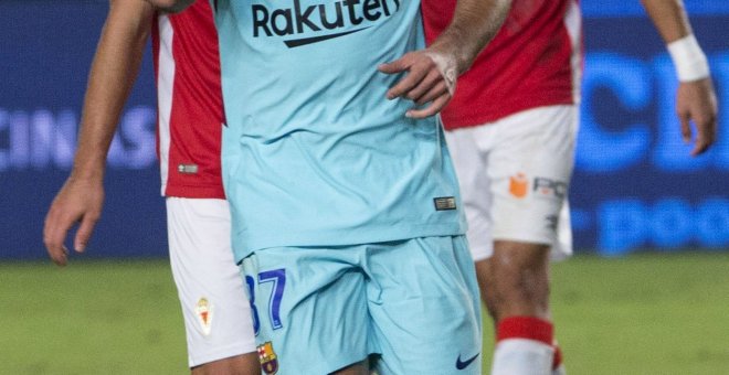 El delantero del F.C Barcelona José Manuel Arnáiz celebra su gol, tercero del equipo ante el Real Murcia. /EFE