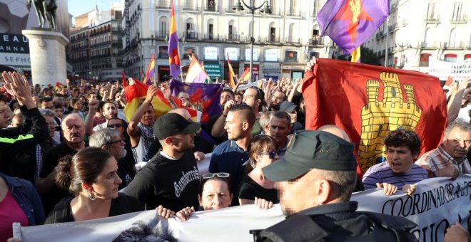 Protesta en Sol por el derecho a decidir de Catalunya.- EFE