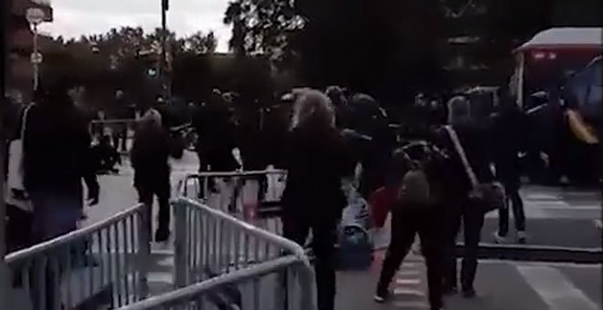 Así cargó la Policía Nacional contra un piquete en Barcelona.