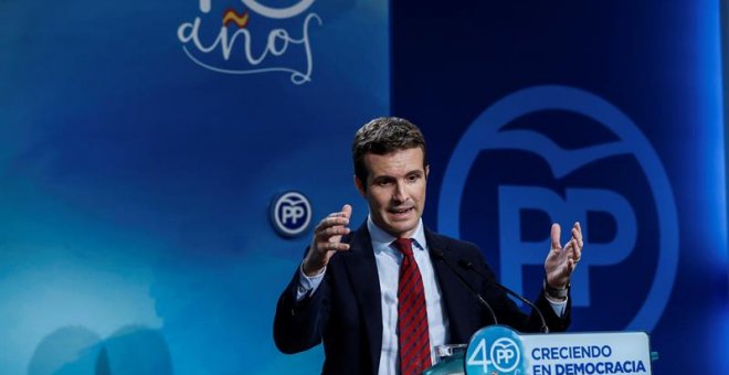 El vicesecretario de Comunicación del PP, Pablo Casado, durante la rueda de prensa que ha ofrecido este lunes en la sede del partido / EFE