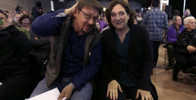 El líder de Catalunya en Comú, Xavier Domènech, y la alcaldesa de Barcelona, Ada Colau, en una imagen de archivo. EFE