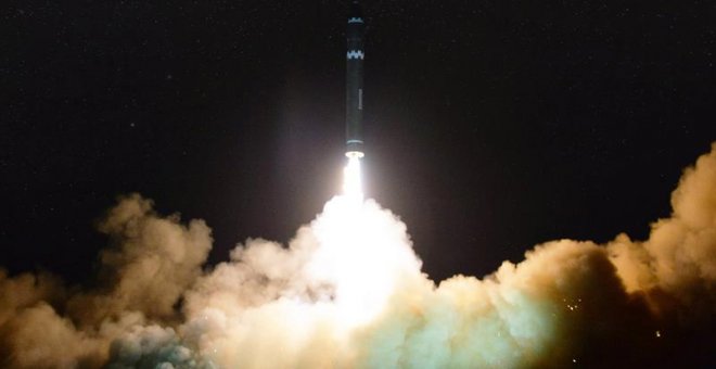 Lanzamiento del misil balístico intercontinental el pasado miércoles 29 de noviembre. EFE/KCNA