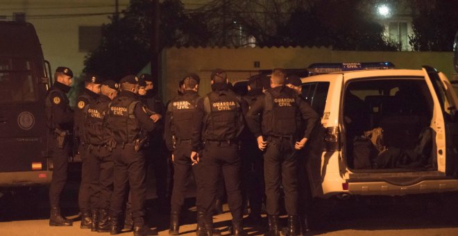 Parte del operativo desplegado por la Guardia Civil. - EFE