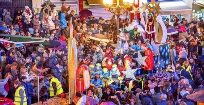 Los Reyes Magos llegan este viernes a España con lluvia, viento, nieve y caídas de termómetros de hasta 8 grados. / AYTO.TORREMOLINOS