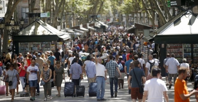 España sella 2017 como segunda potencia turística mundial con Catalunya como la más visitada. Imagen de archivo de Barcelona. EFE