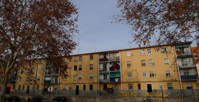 Vista general de que la entidad pretende desahuciar en el barrio de Alamín en Guadalajara.