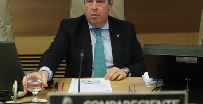 El Director general de Tráfico, Gregorio Serrano, durante su comparecencia para informar de su gestión en el colapso de la autopista de peaje AP-6 en el Congreso de Los Diputados. EFE/Kiko HuescaEFE/ Kiko Huesca