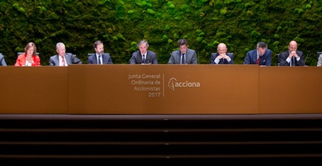 El presidente de Acciona, José Manuel Entrecanales, en la junta de accionistas de la constructora.