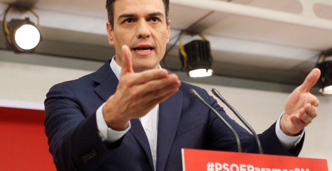 El secretario general del PSOE, Pedro Sánchez, durante la rueda en rueda de prensa tras la reunión de la permanente del partido en la sede de Ferraz.EFE/Víctor Lerena