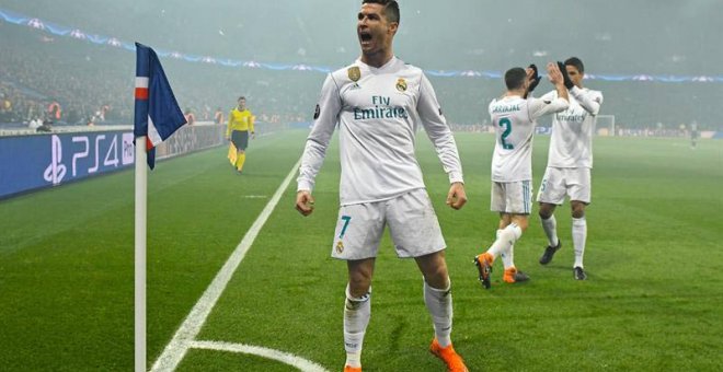 Cristiano Ronaldo celebra su gol al PSG. | CHRISTOPHE PETIT TISSON (EFE)