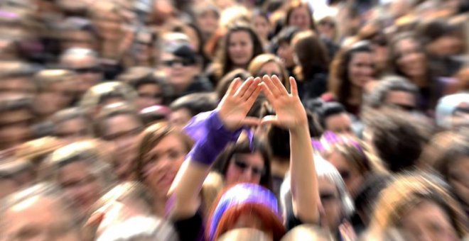 Manifestación feminista en Bilbao. / LUIS TEJIDO (EFE)