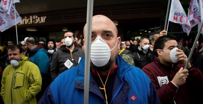 Los trabajadores de Metro de Madrid protestan por la exposición al amianto en trenes y estaciones. EFE/ Luca Piergiovanni