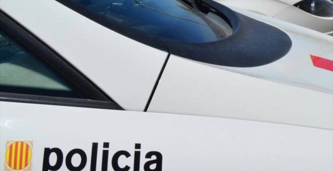 Los Mossos d'Esquadra investigan a un médico de Barcelona por presunto abuso sexual de dos pacientes, una de ellas menor. / Europa Press