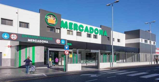 Fachada de un supermercado Mercadona. MERCADONA