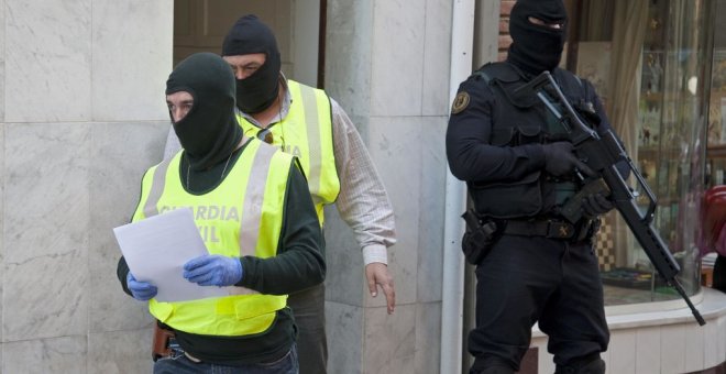 Imagen de archivo de la Guardia Civil en una operación contra el yihadismo. EFE