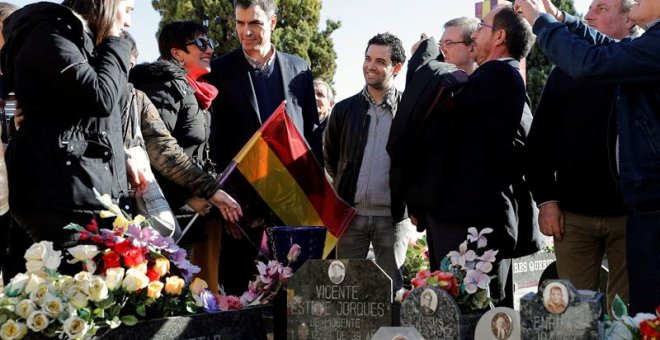 El secretario general del PSOE, Pedro Sánchez, en una imagen de archivo durante la presentación de su reforma de la Ley de Memoria Histórica / EFE