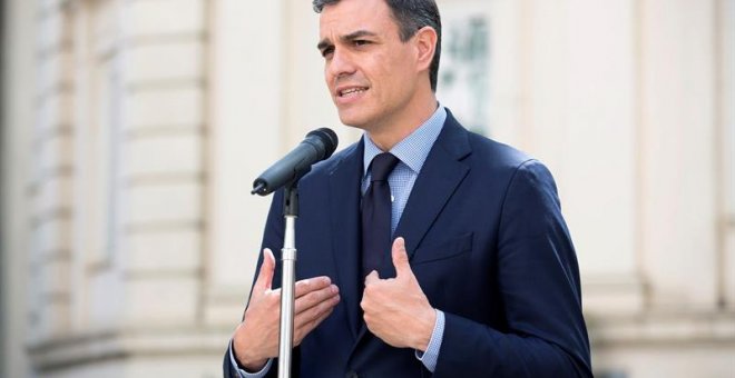 El secretario general del PSOE, Pedro Sánchez, durante su intervención ante los medios tras la reunión mantenida el día 4 en Londres con el exprimer ministro británico Gordon Brown. /EFE