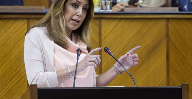 La presidenta de la Junta de Andalucía, Susana Díaz, durante su intervención en el Parlamento andaluz. (RAÚL CARO |  EFE)