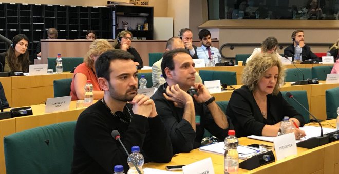 Los miembros del Comité de Informativos de TVE, en el Comité de Peticiones del Parlamento Europeo. TWITTER