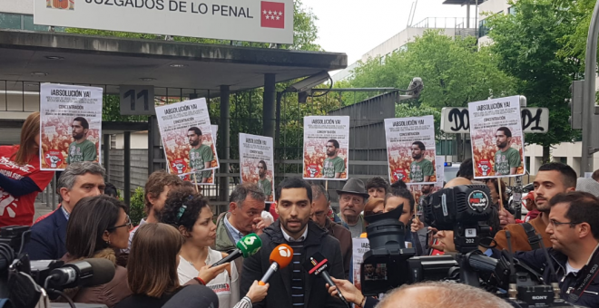 Tohil Delgado a las puertas del Juzgado