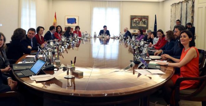 Primer Consejo de Ministros de Sánchez como presidente | EFE